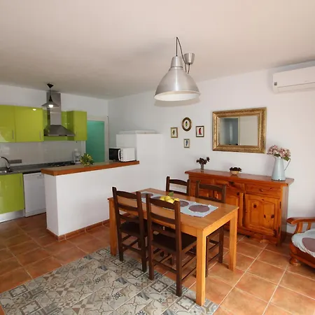 Casa Familiar Cerca Del Mar Con Piscina Privada, Wifi, Aire Acondicionado, Admiten Mascotas - Es-184-47